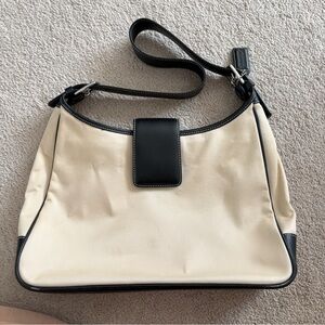 Vintage Coach Cream And Black Leather And Canvas Shoulder Bag#7701